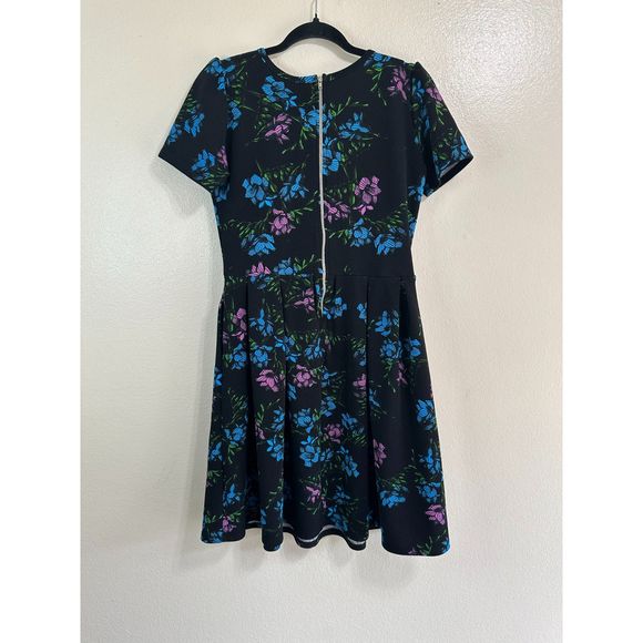 LuLaRoe Women's Textured Stretch Knit Fit & Flare Wildflower Pattern Dress Sz M - Picture 4 of 4